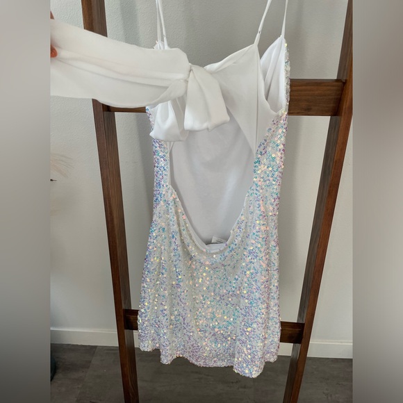 White sequin dress - Picture 3 of 4